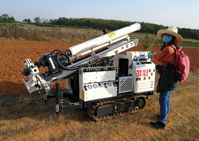 Tecopsa TEC12紅壤地層12米土壤、巖芯采樣